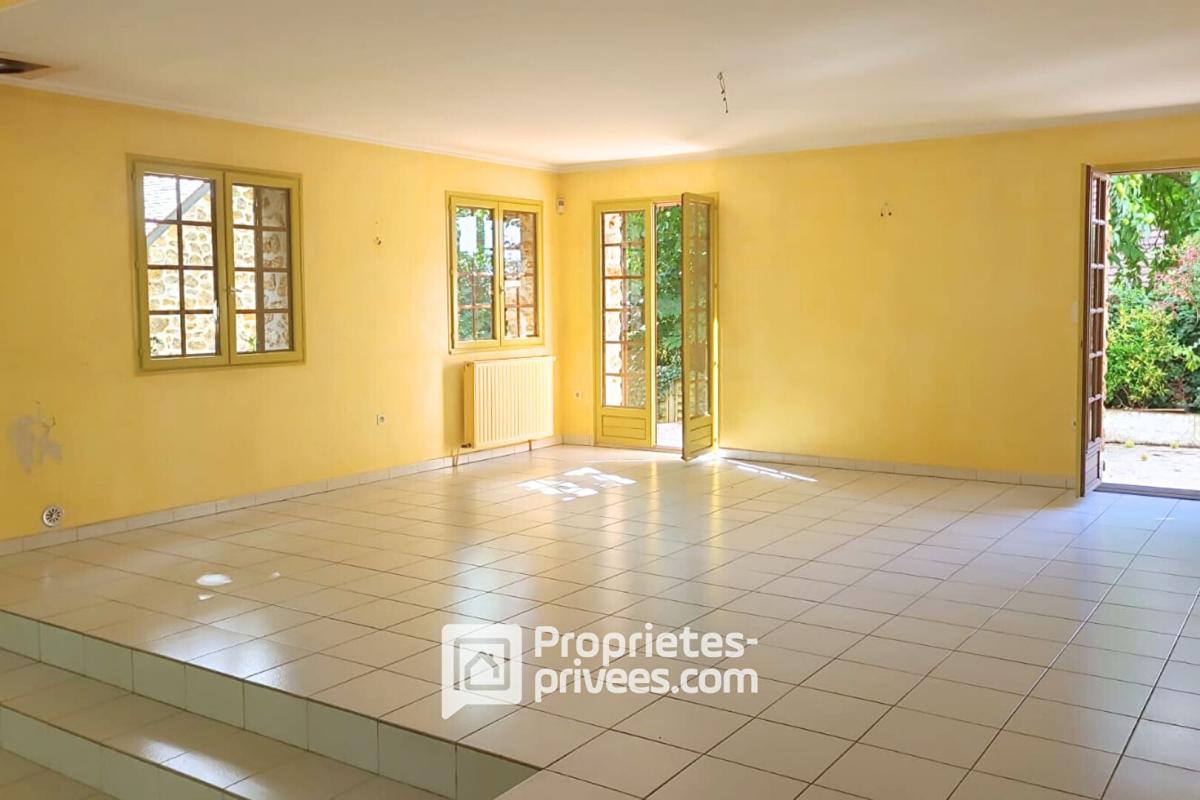 BRIIS-SOUS-FORGES Propriété de caractère et sa piscine sans vis-à-vis 9