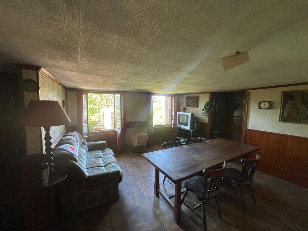 ANDUZE Mas en pierres mitoyen proche Anduze sur terrain constructible de 1900 m2 7