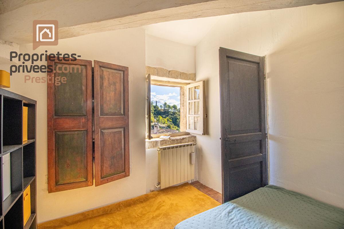 LES ANGLES DEMEURE EN PIERRES Les Angles 7 pièce(s) 170 m2 - TOITURE NEUVE 14