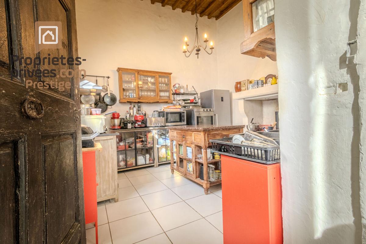 LES ANGLES DEMEURE EN PIERRES Les Angles 7 pièce(s) 170 m2 - TOITURE NEUVE 7