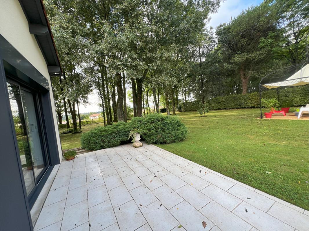 AUGE Ensemble immobilier  de 3 logements  Auge 12 pièce(s) 277 m2 8