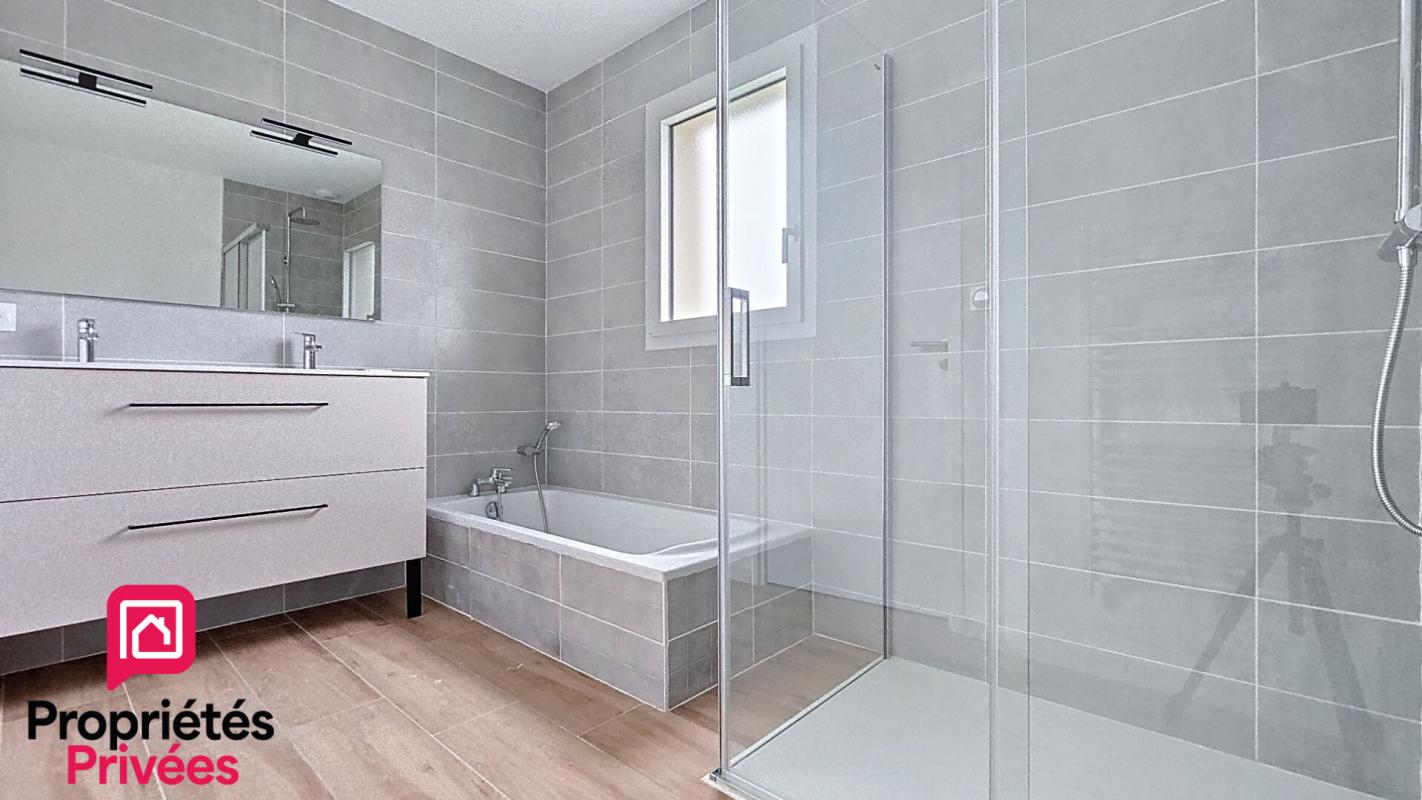 SAINT-SAUVEUR-D'AUNIS Maison récente  2026 de plain pied 155 m2 - RT 2020  -4 chambres - Garage 13