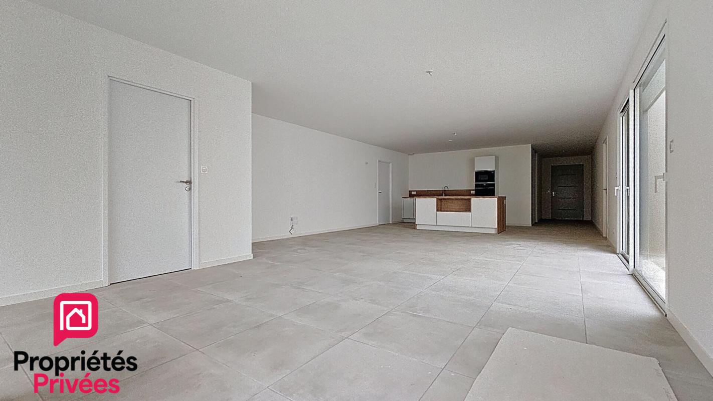 SAINT-SAUVEUR-D'AUNIS Maison récente  2026 de plain pied 155 m2 - RT 2020  -4 chambres - Garage 5