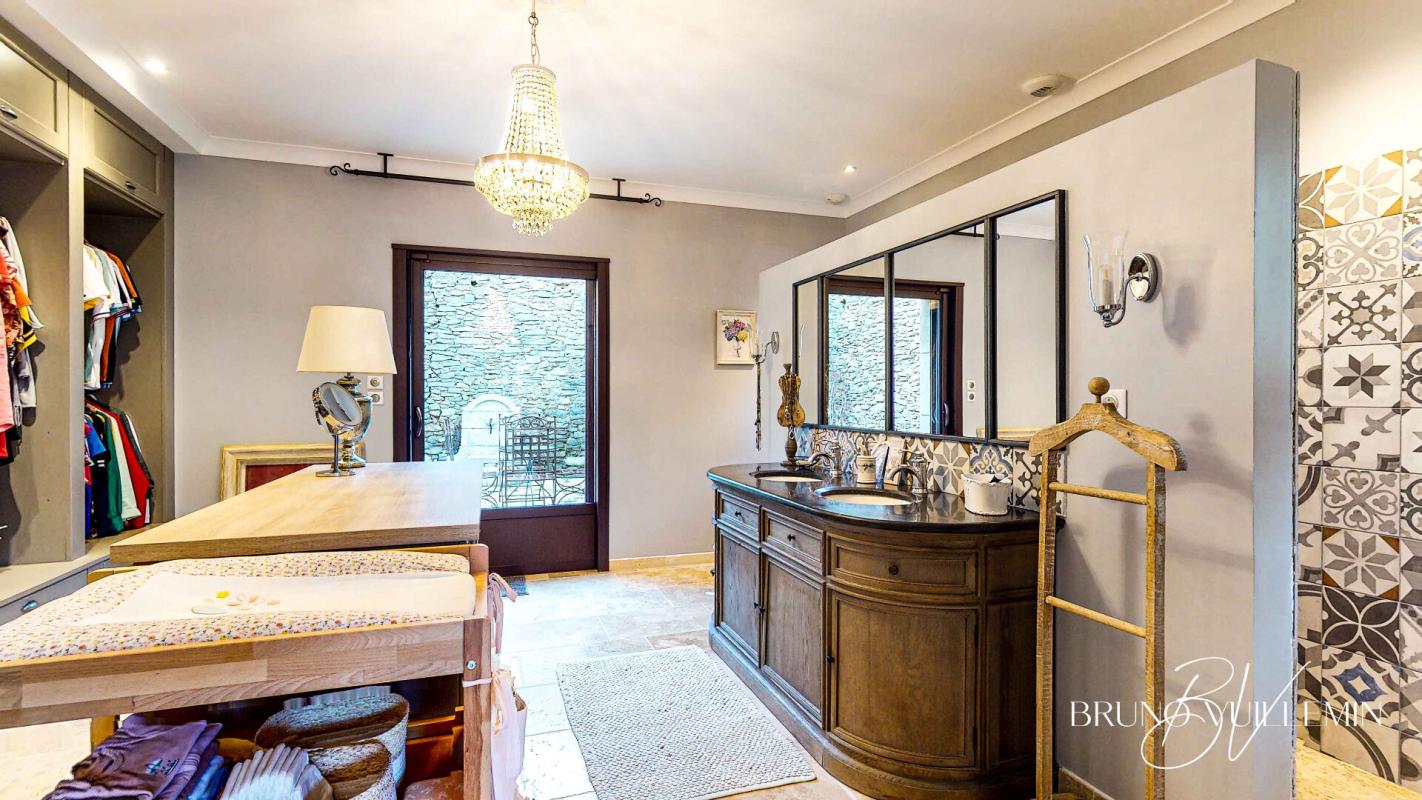 CARCASSONNE DEMEURE DE CHARME - ANCIENNE CAVE VITICOLE, RENOVATION COMPLETE 11