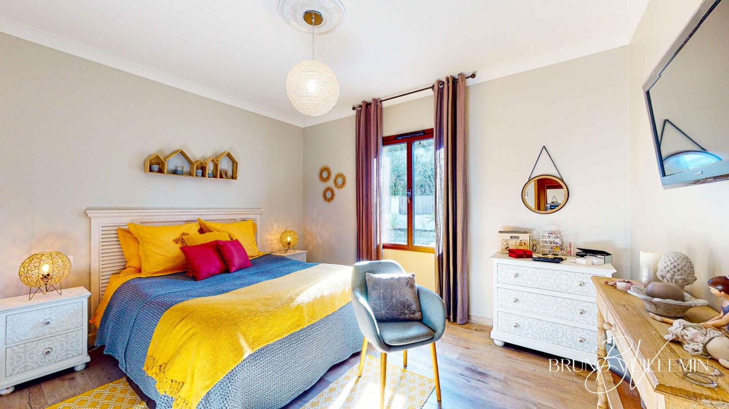 CARCASSONNE DEMEURE DE CHARME - ANCIENNE CAVE VITICOLE, RENOVATION COMPLETE 15