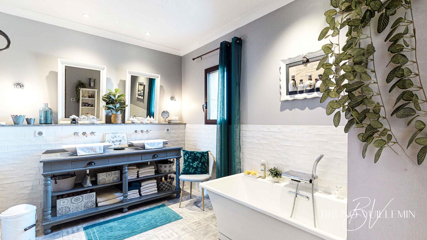 CARCASSONNE DEMEURE DE CHARME - ANCIENNE CAVE VITICOLE, RENOVATION COMPLETE 16