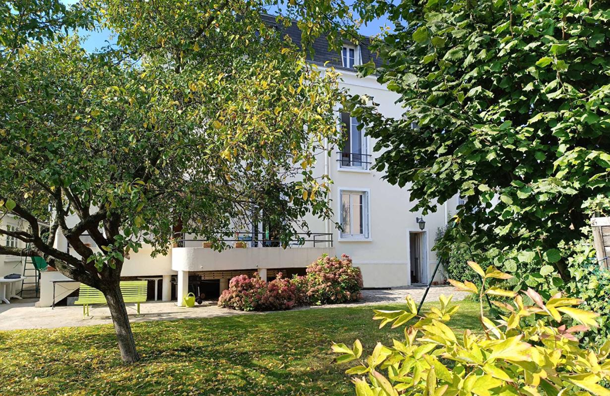 NEUILLY-PLAISANCE Maison Familiale proche RER A 10 pièces 240m² NEUILLY-PLAISANCE (93360) 11