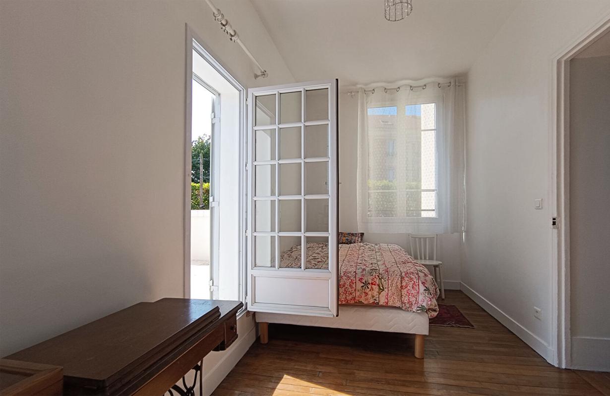 NEUILLY-PLAISANCE Maison Familiale proche RER A 10 pièces 240m² NEUILLY-PLAISANCE (93360) 12