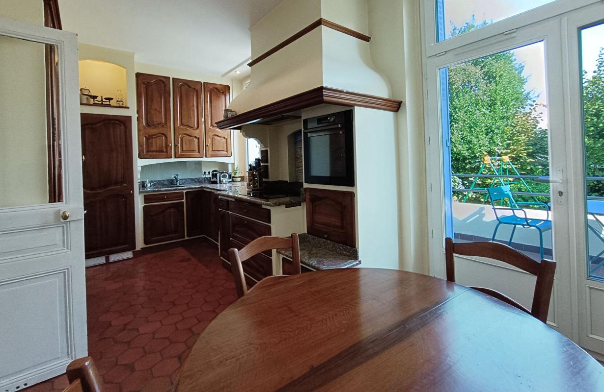 NEUILLY-PLAISANCE Maison Familiale proche RER A 10 pièces 240m² NEUILLY-PLAISANCE (93360) 4