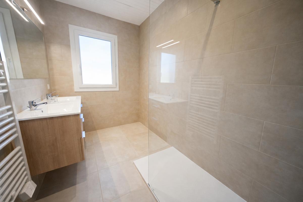 LA MOTTE HAUT DE VILLA- 4 pièces- Grande terrasse- Garage- Jardin 5