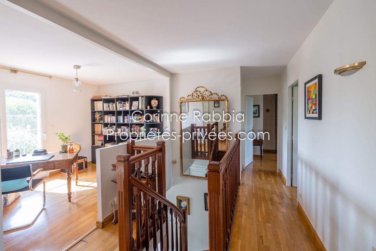 GAGNAC-SUR-GARONNE Maison 190m² avec double garage 42m² 10