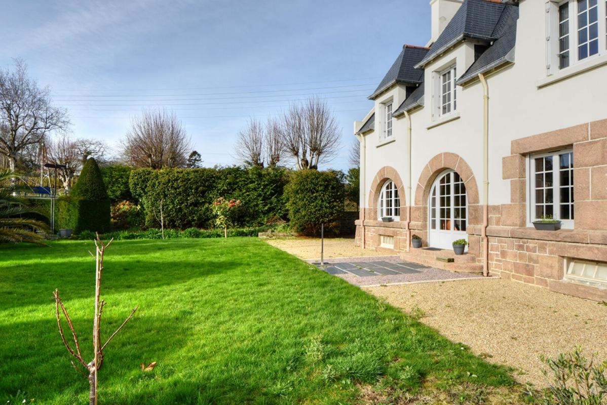 TREGUIER Maison rénovée en centre-ville 15