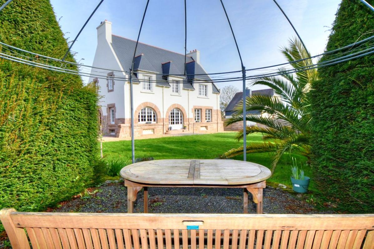 TREGUIER Maison rénovée en centre-ville 18