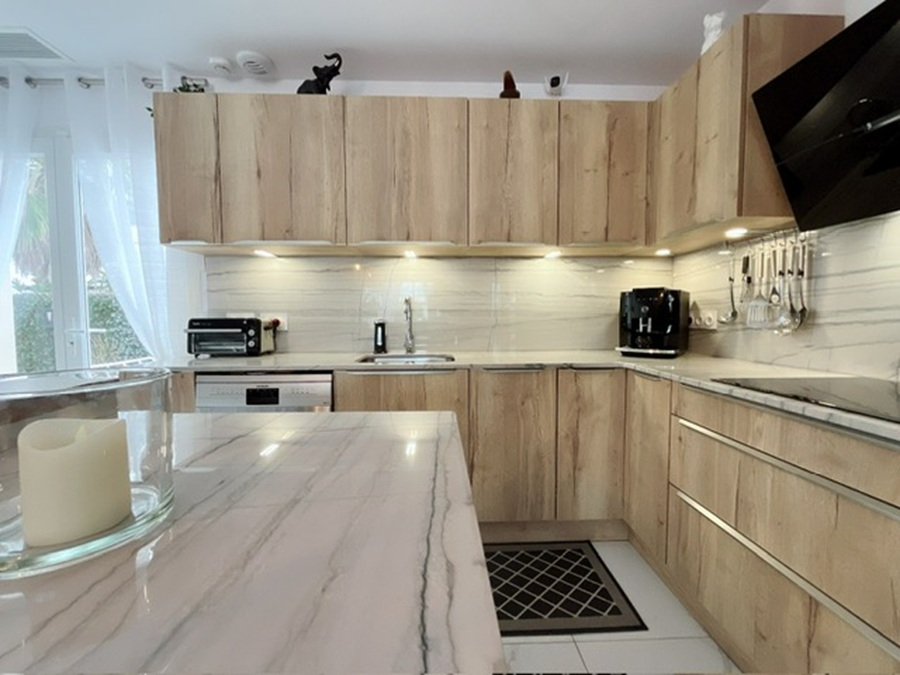 SAINT-CYPRIEN Magnifique maison de 2024 en R+1 de 95 m² sur un terrain deux faces piscinable 8