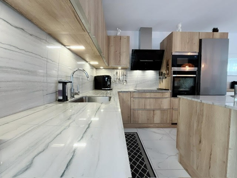 SAINT-CYPRIEN Magnifique maison de 2024 en R+1 de 95 m² sur un terrain deux faces piscinable 9