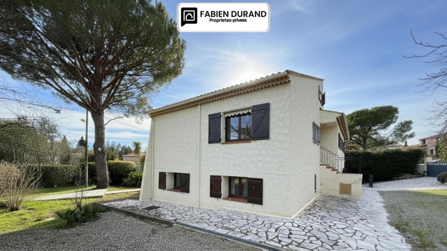 DRAGUIGNAN Villa familiale 148 m² + Annexes 17