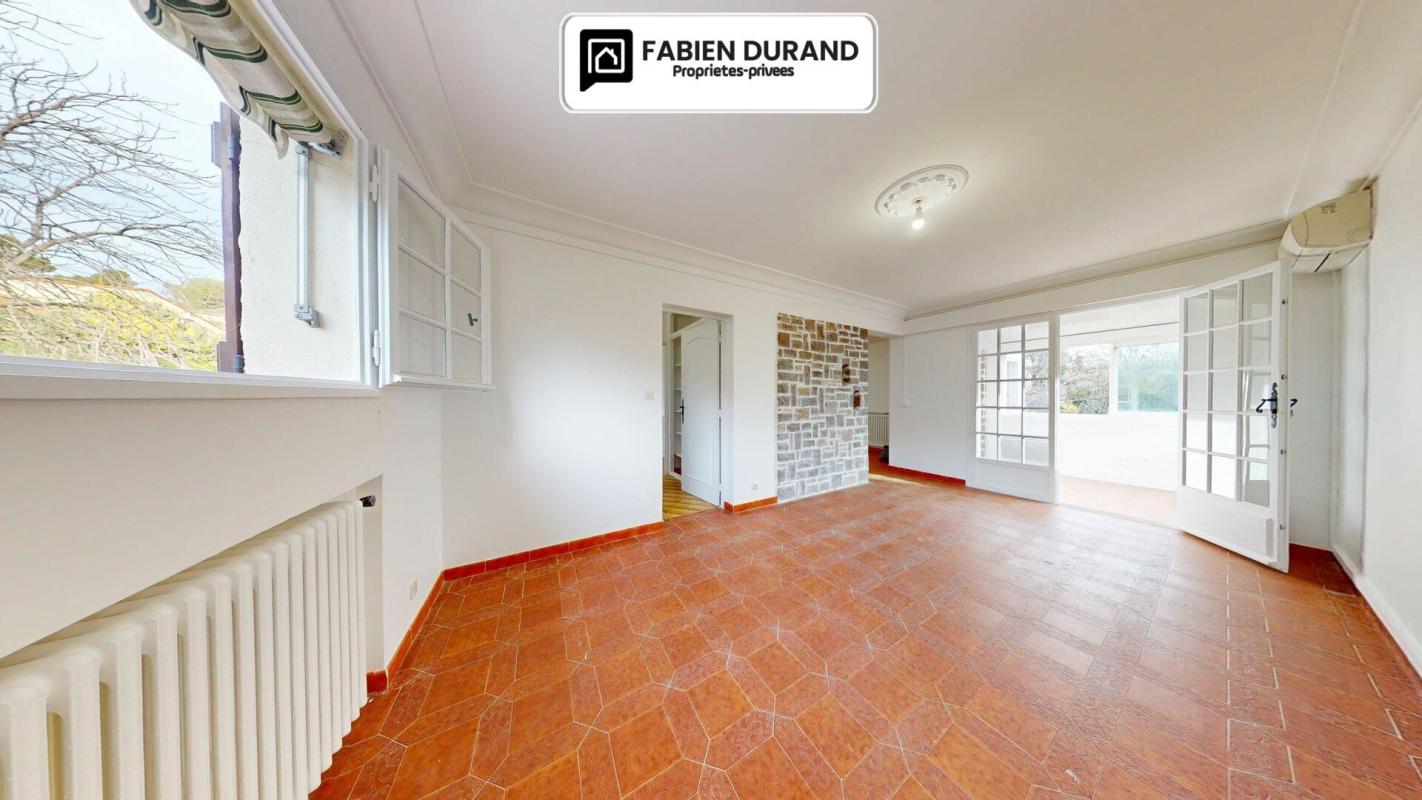 DRAGUIGNAN Villa familiale 148 m² + Annexes 7