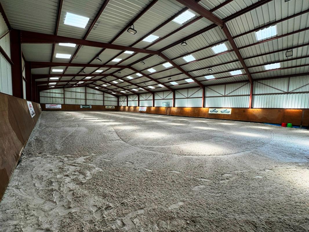 NANGIS Corps de ferme Clos Fontaine 10 pièce(s) 200 m2 et 50000m2 15