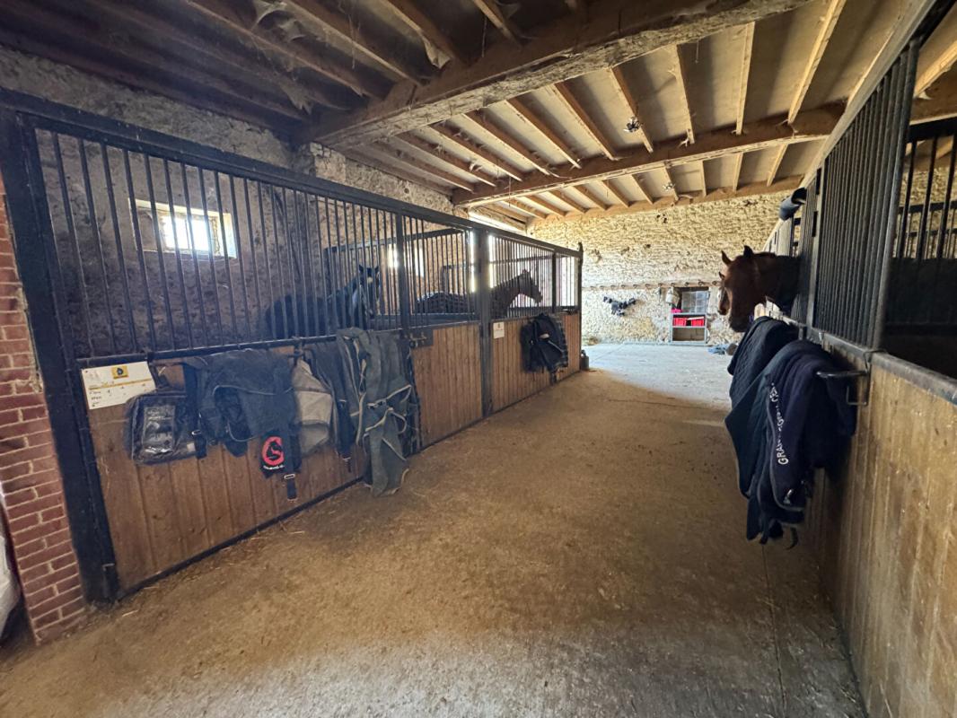 NANGIS Corps de ferme Clos Fontaine 10 pièce(s) 200 m2 et 50000m2 17
