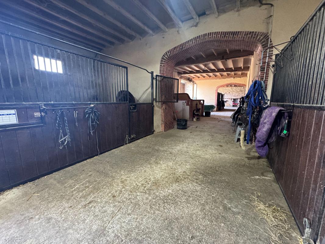NANGIS Corps de ferme Clos Fontaine 10 pièce(s) 200 m2 et 50000m2 18
