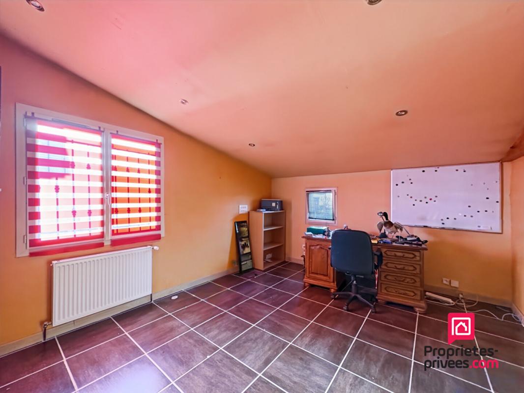 SEMUR-EN-AUXOIS Pavillon sur sous sol 4 chambres avec jardin Courcelles les Semur 10