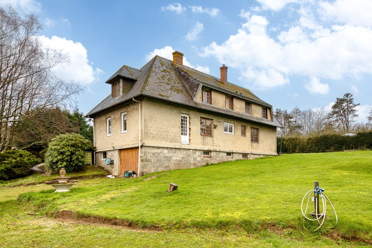 ETRETAT Maison de maçon 10 pièces dont 8 chambres sur sous-sol complet, au calme 3
