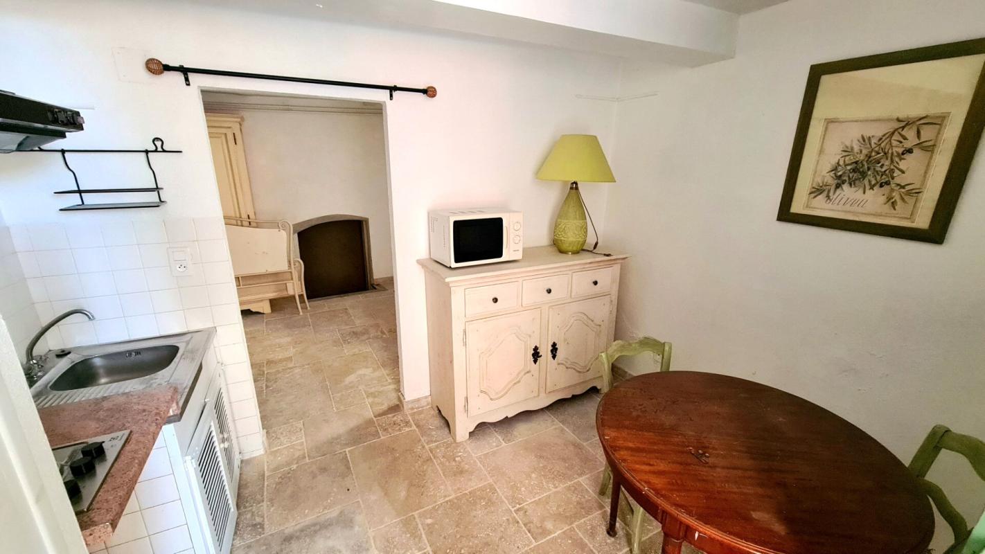 CLAVIERS Maison 3 façades, garage, terrasse studio indépendant 13