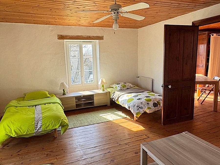 TAUGON Longère charentaise rénovée - 144 m² - 3 chambres - Piscine - Terrain 1000 m² - Bord de conche 10