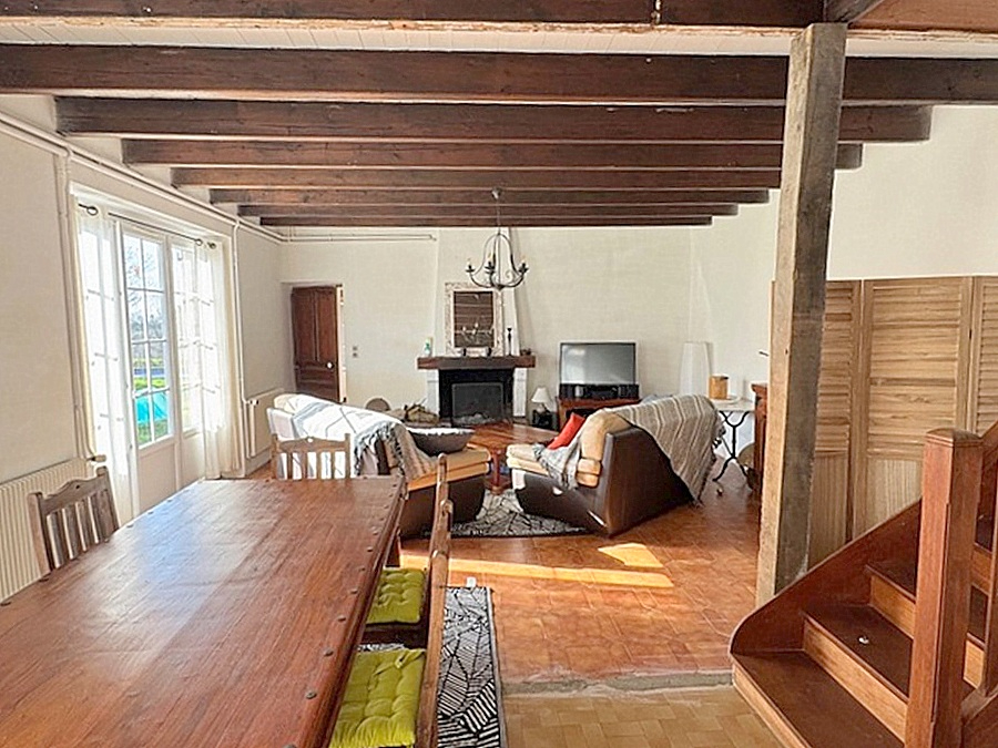 TAUGON Longère charentaise rénovée - 144 m² - 3 chambres - Piscine - Terrain 1000 m² - Bord de conche 14