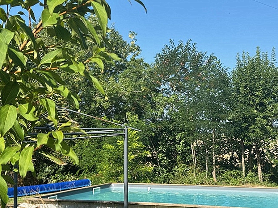 TAUGON Longère charentaise rénovée - 144 m² - 3 chambres - Piscine - Terrain 1000 m² - Bord de conche 2