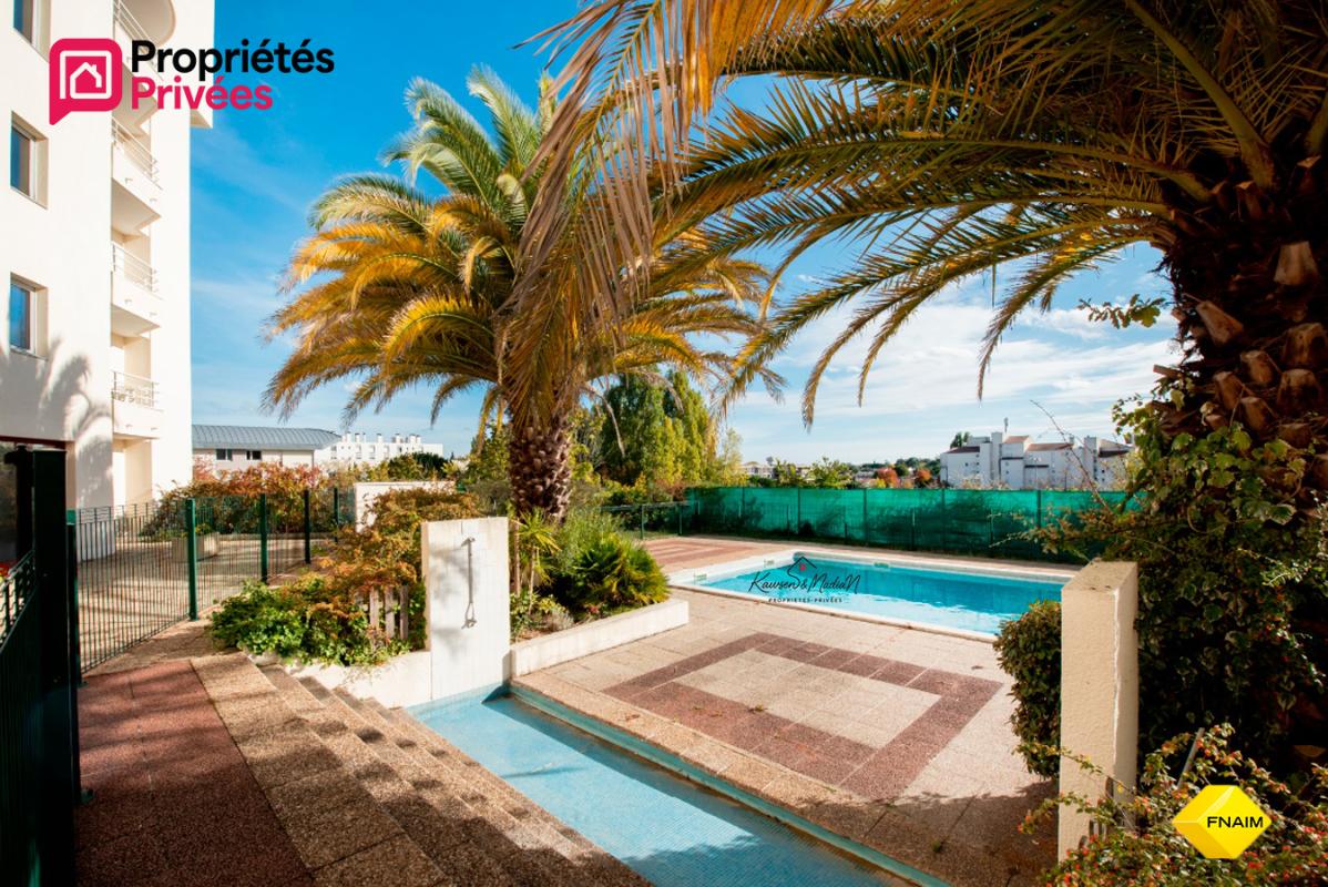 MERIGNAC Studio meublé dans RESIDENCE  avec PISCINE 10