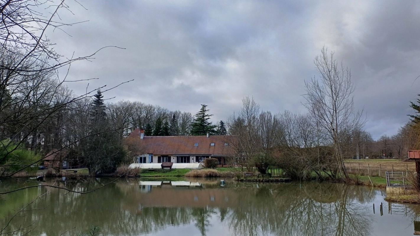 SULLY-SUR-LOIRE PROPRIETE SUR 2.7 HECTARES 13