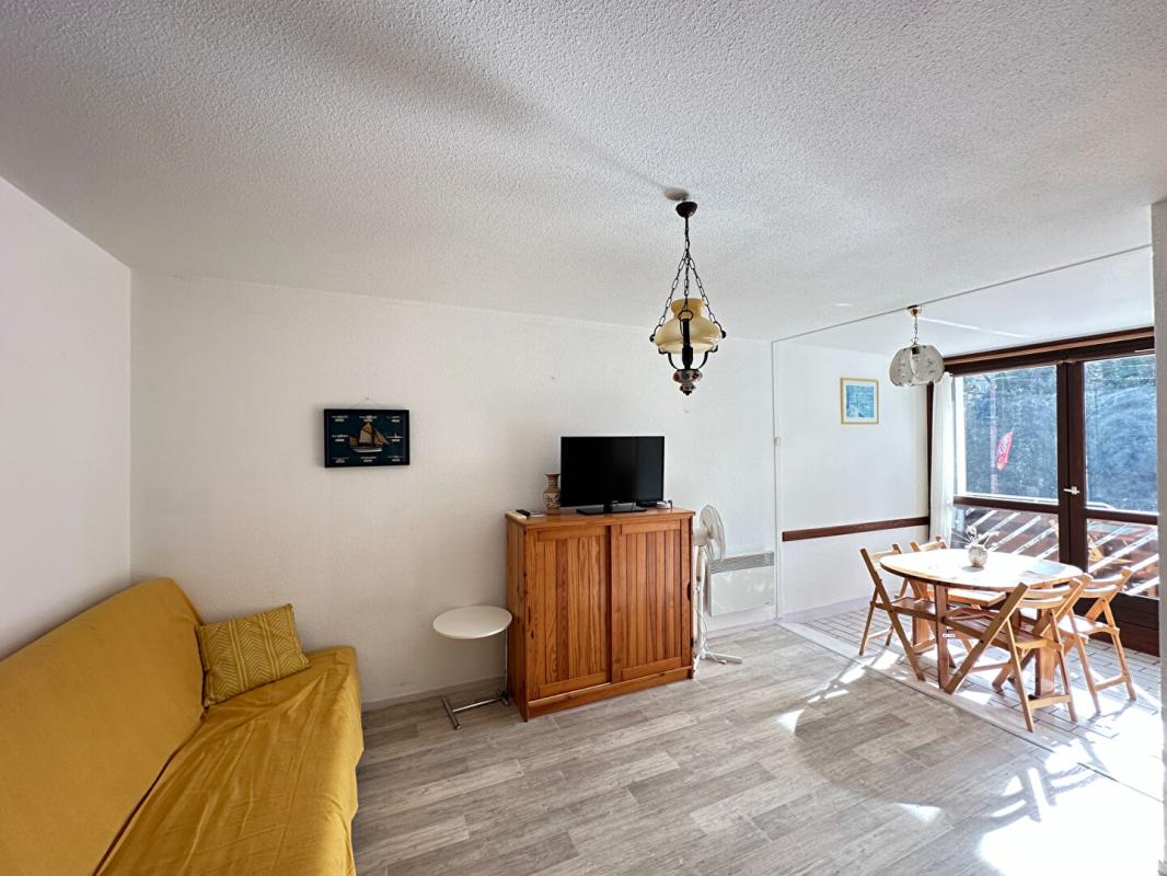 SAINT-GEORGES-DE-DIDONNE Appartement Saint Georges De Didonne 2 pièce(s) 31 m2 100 m plage 5