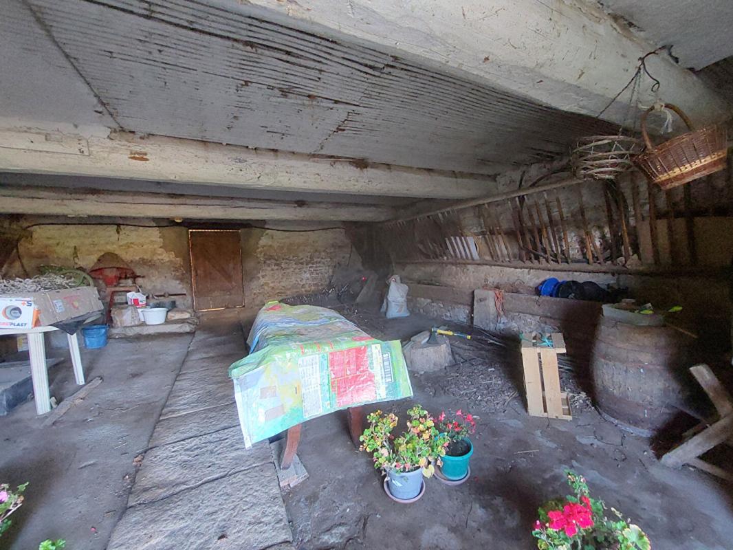 SAINT-LAURENT-EN-BRIONNAIS Maison Saint Laurent En Brionnais 5 pièce(s) 143 m2 14