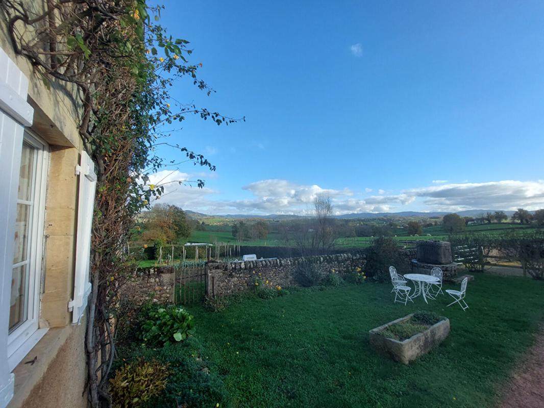 SAINT-LAURENT-EN-BRIONNAIS Maison Saint Laurent En Brionnais 5 pièce(s) 143 m2 3