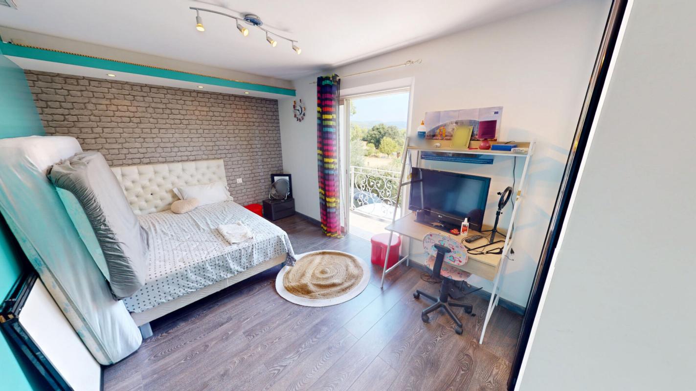 LE MUY LE MUY Élégante villa contemporaine avec piscine - Côte d'Azur 12