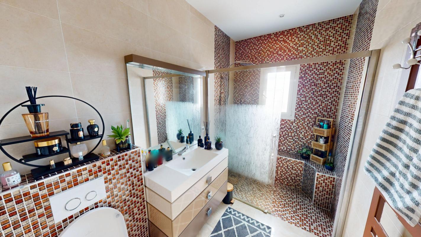 LE MUY LE MUY Élégante villa contemporaine avec piscine - Côte d'Azur 13