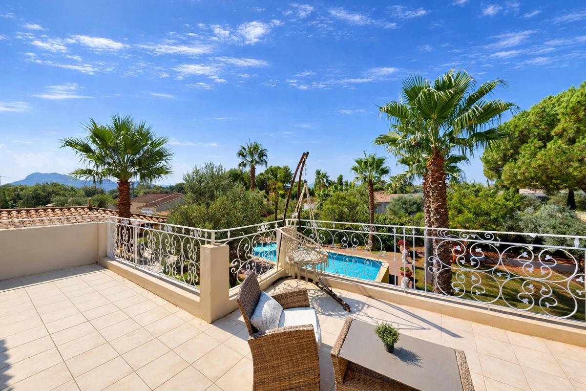 LE MUY LE MUY Élégante villa contemporaine avec piscine - Côte d'Azur 15