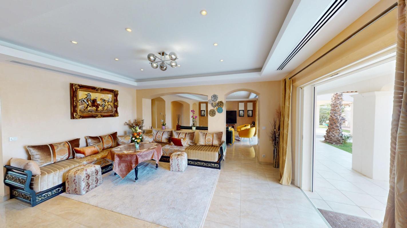 LE MUY LE MUY Élégante villa contemporaine avec piscine - Côte d'Azur 5