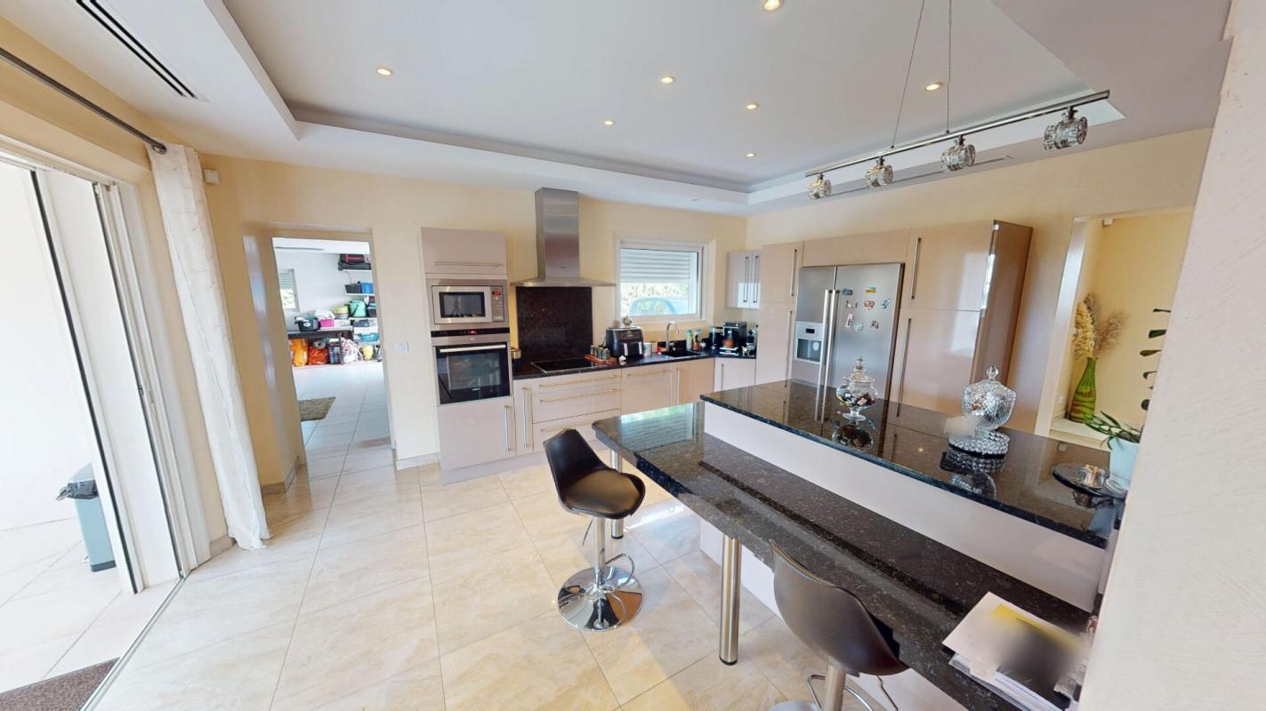 LE MUY LE MUY Élégante villa contemporaine avec piscine - Côte d'Azur 6