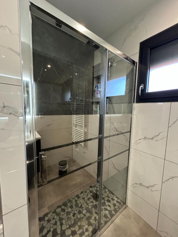 VILLEREST Plain-pied 2021 ,Lumineuse & clé en main .Secteur recherché de Villerest 9