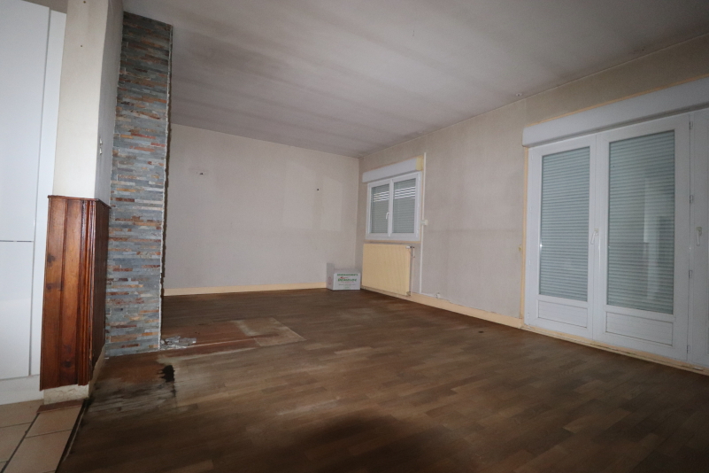 VARENNES-VAUZELLES Maison 5 pièce(s) 109m2 6