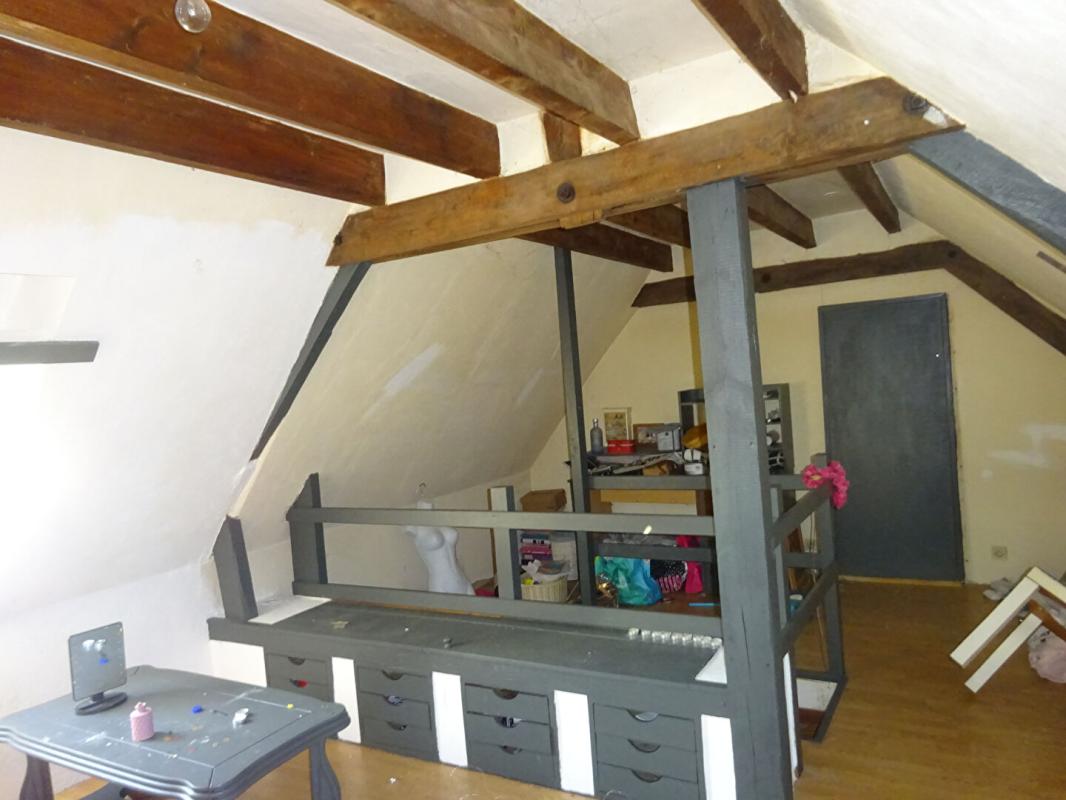 YZEURES-SUR-CREUSE Longère 6 pièce(s) 140 m2 14