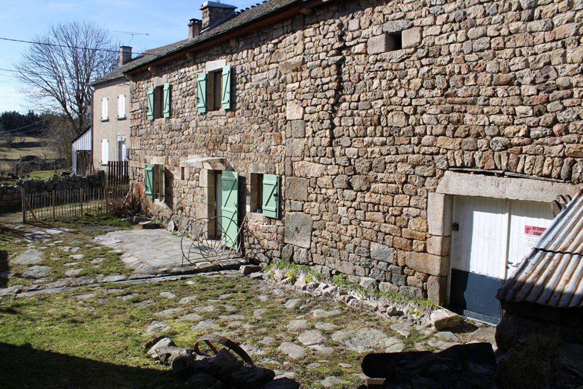 GRANDRIEU Maison Grandrieu 4 pièce(s) 130 m2 13