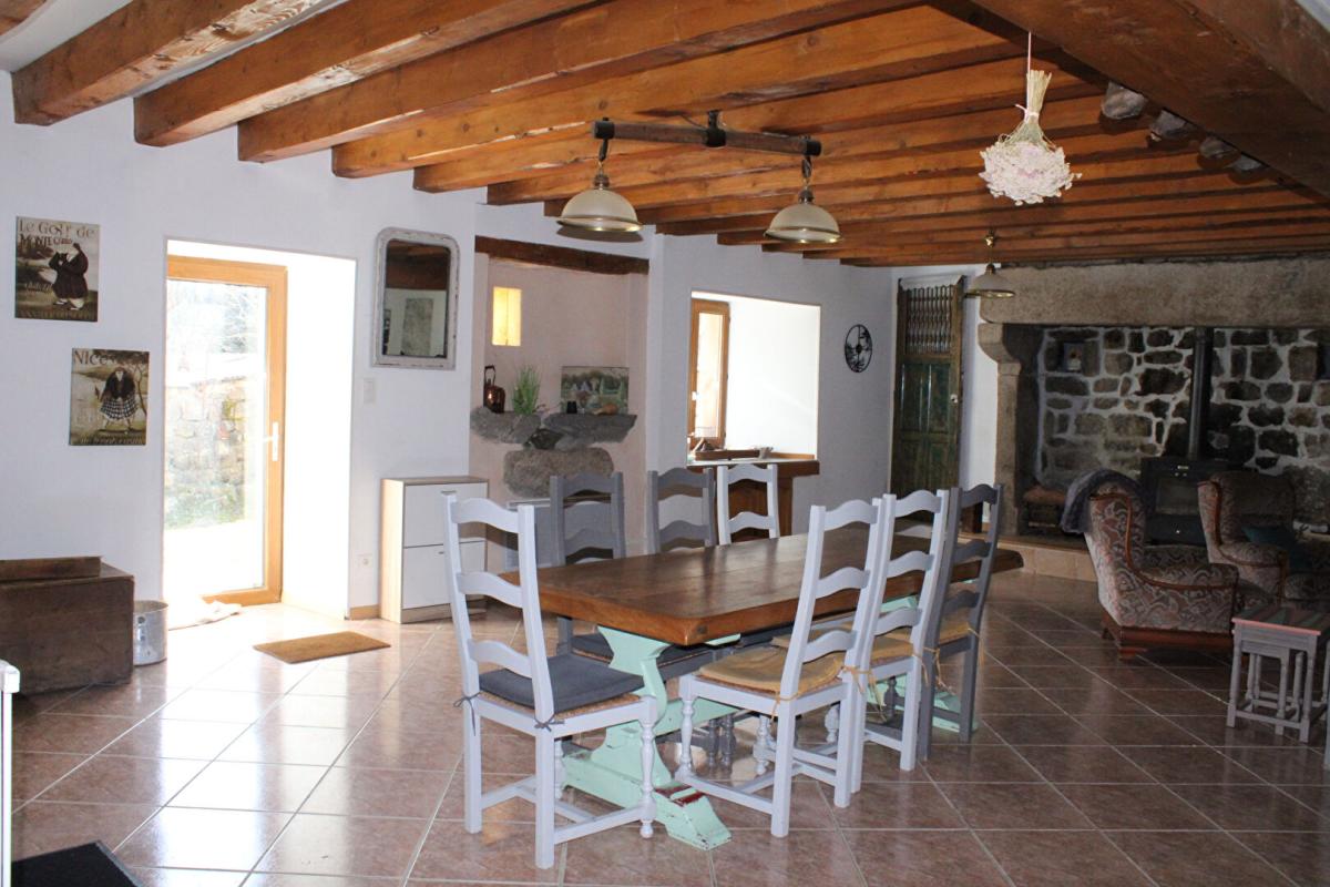 GRANDRIEU Maison Grandrieu 4 pièce(s) 130 m2 6