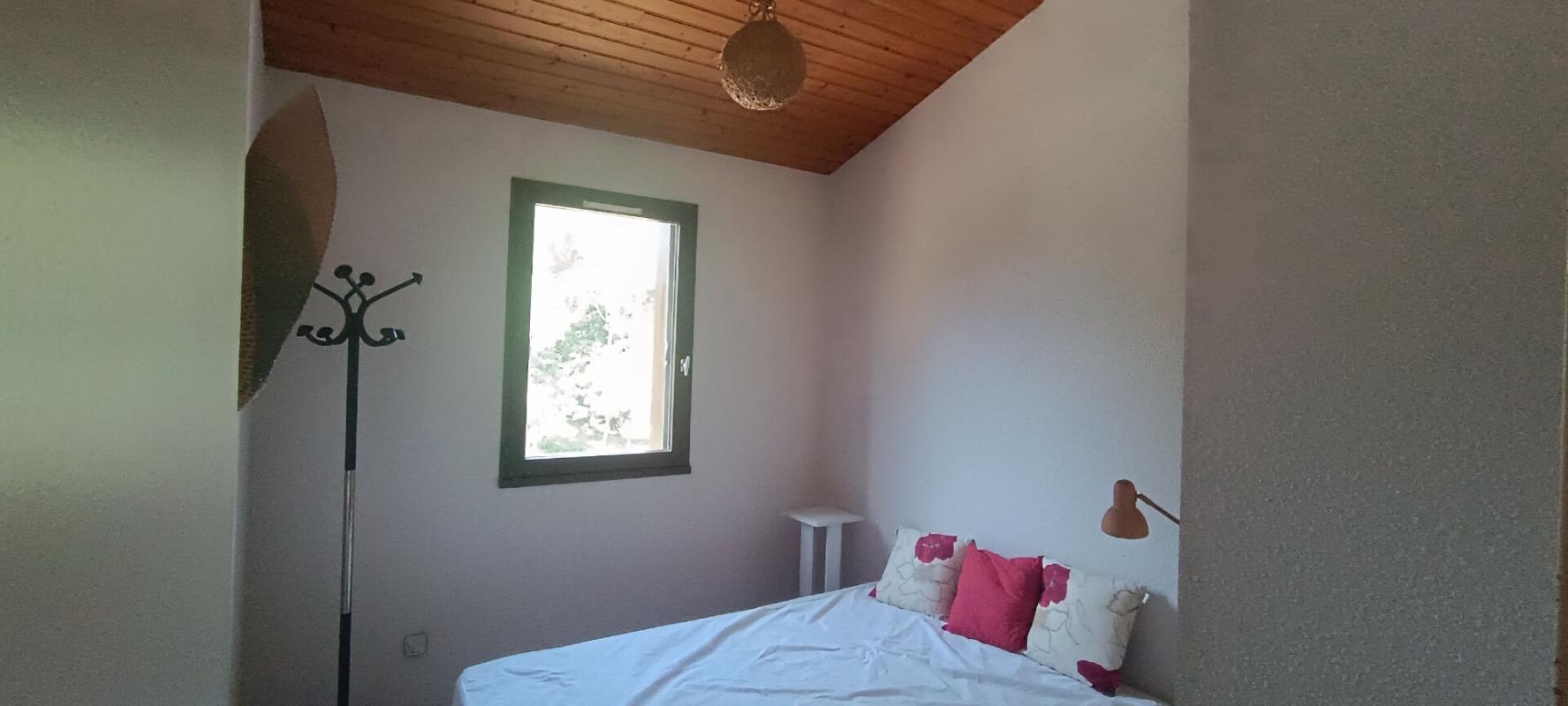 SAINT-GEORGES-DE-DIDONNE Gros potentiel :Appartement  3 pièce(s) Type T3+ 7