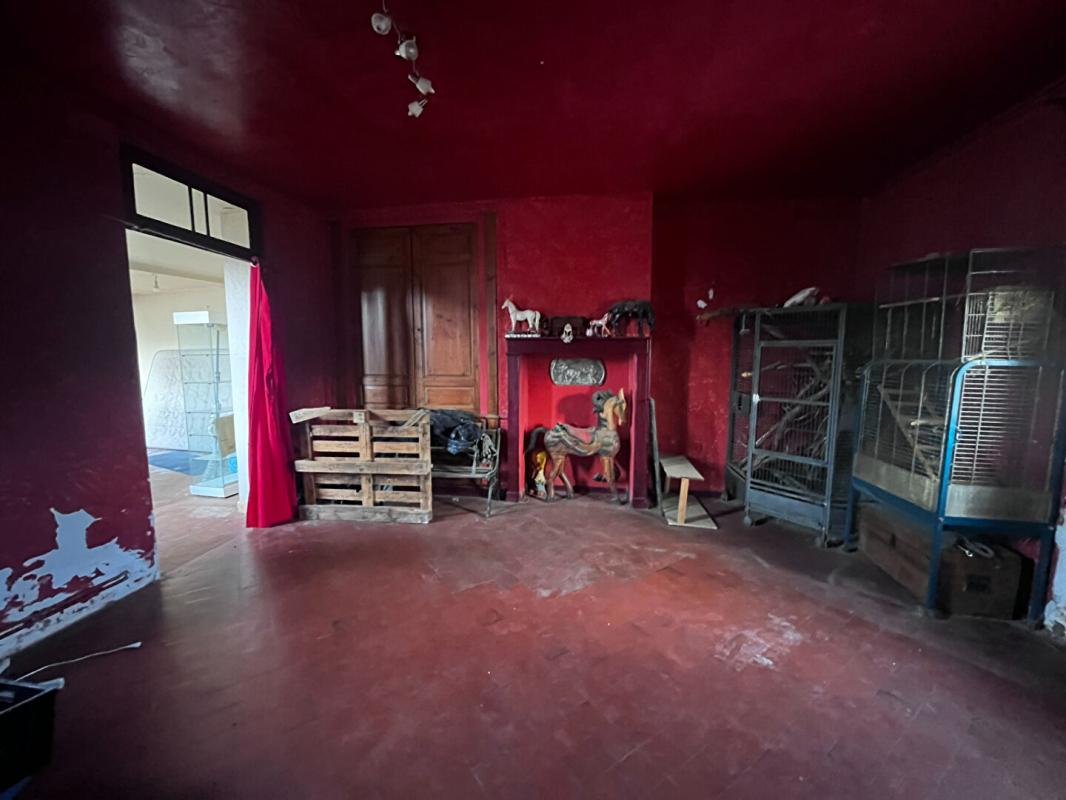 GOURNAY-EN-BRAY MAISON BOURGEOISE 10 PIECES 5 CHAMBRES 178 M2 ET DEPENDANCE 125M2 9