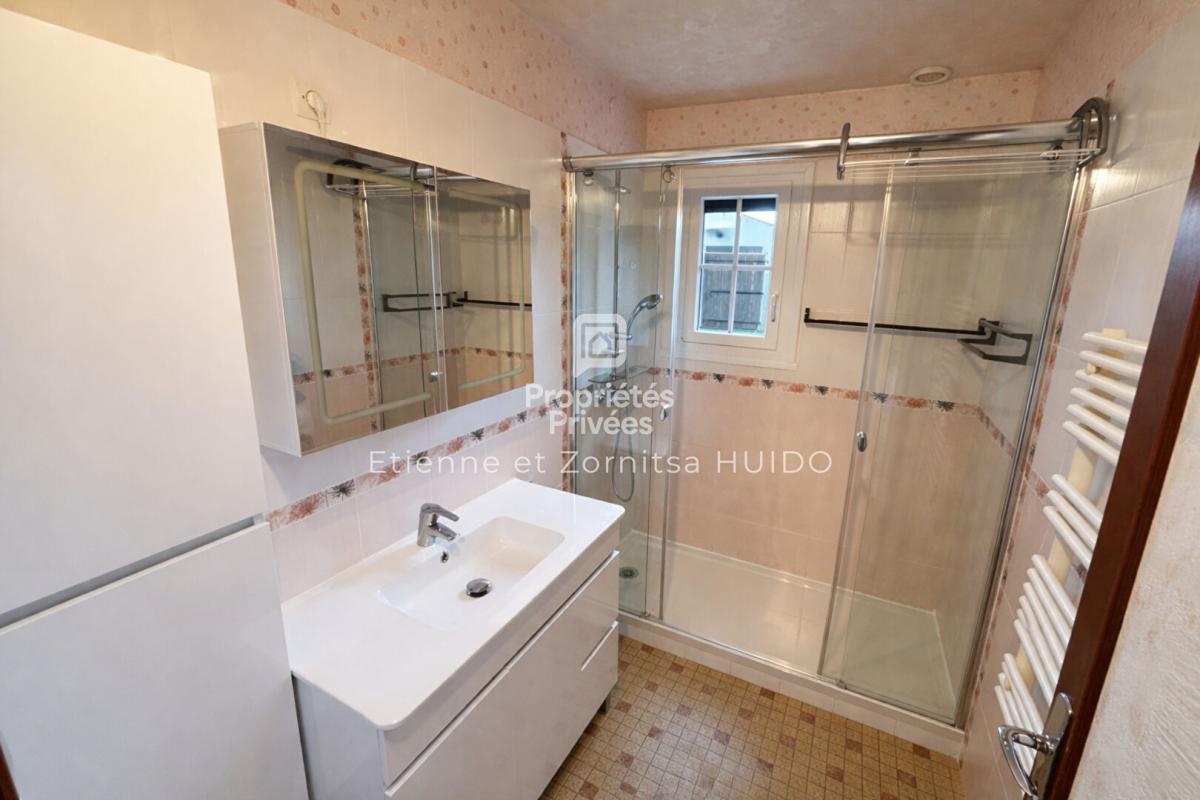 MENETREOLS-SOUS-VATAN Maison Menetreols Sous Vatan 4 pièce(s) 119 m2 11