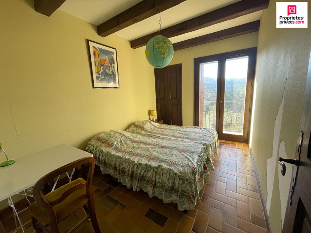 ESPARRON-DE-VERDON Propriété de Charme proche du lac d'Esparron 10