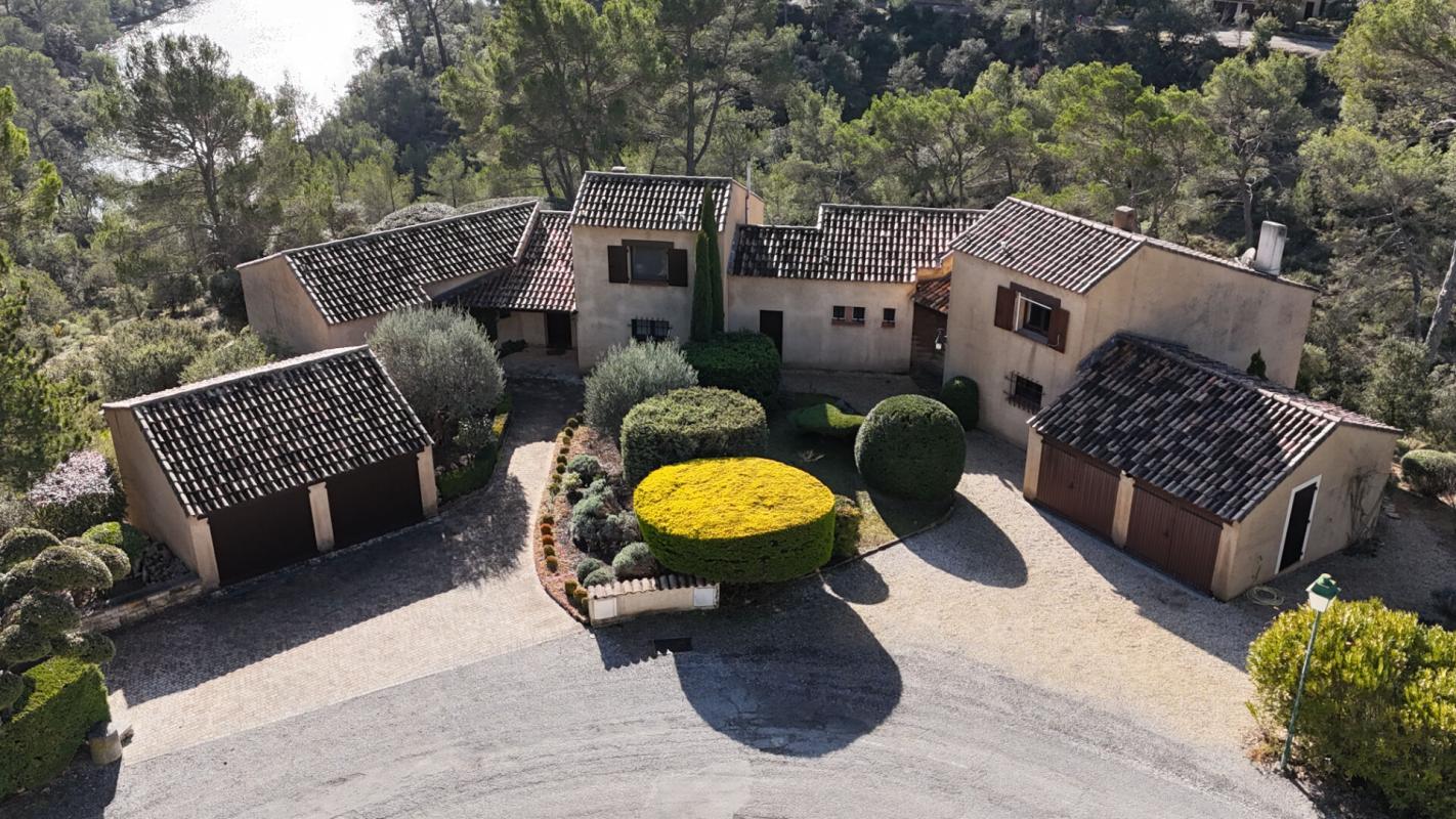 ESPARRON-DE-VERDON Propriété de Charme proche du lac d'Esparron 18